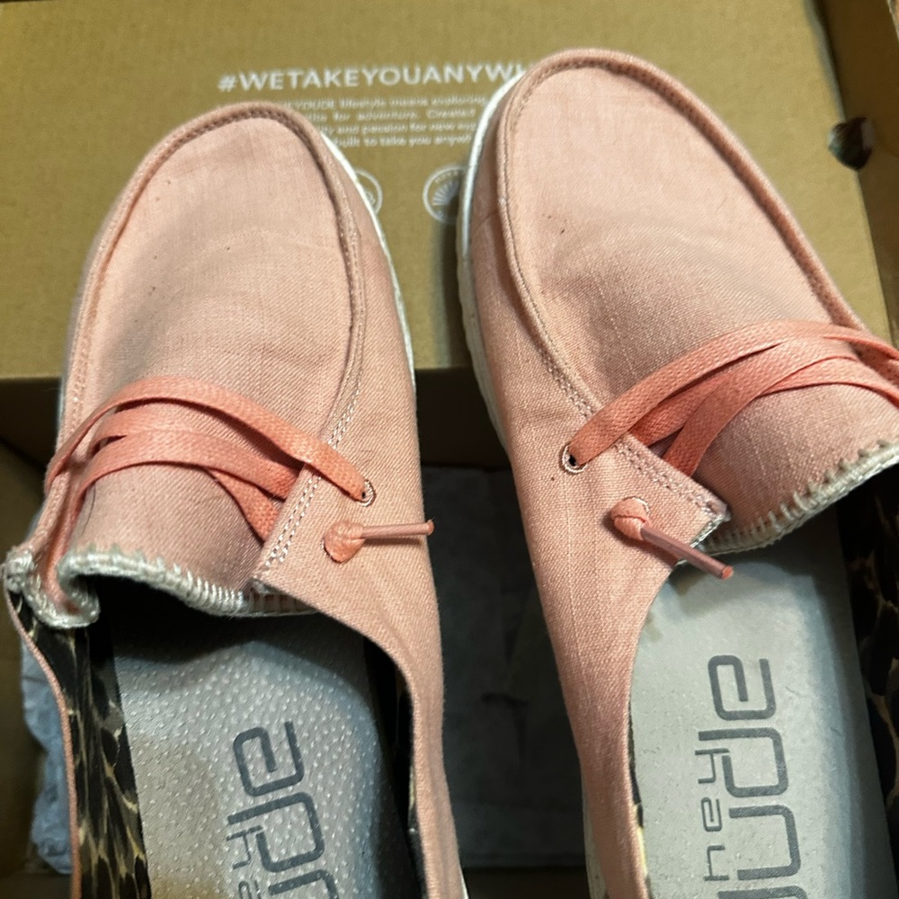 Hey Dude Women’s Wendy Guava Shoes - Picture 4 of 9